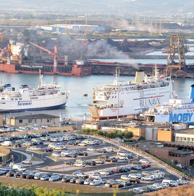 Diga foranea e banchine allargate Più di 98 milioni per il porto 