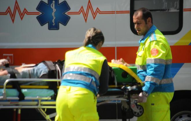 In moto contro un cartello, è gravissimo 