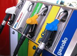 Benzina alle stelle prezzi a confronto 