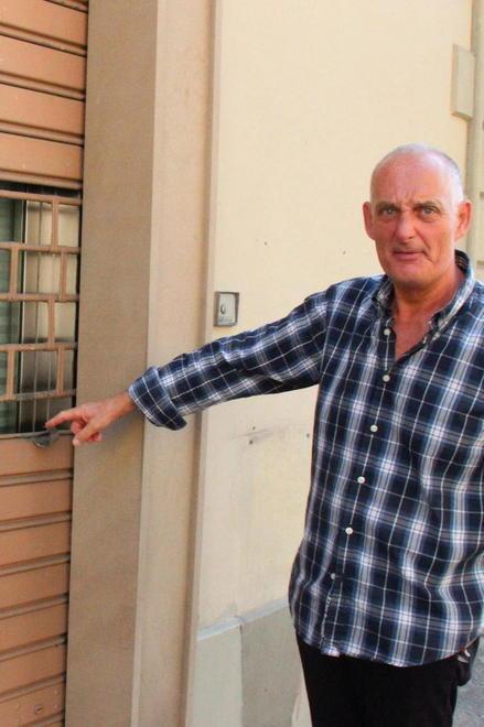 Sparatoria e inseguimento salta il colpo in gioielleria 