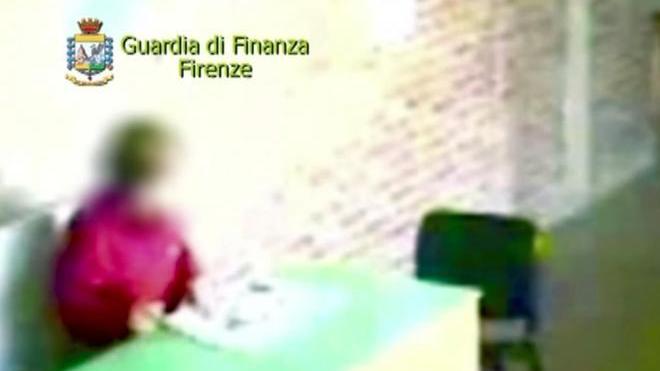 Giudizio immediato per la bidella che fingeva di essere cieca