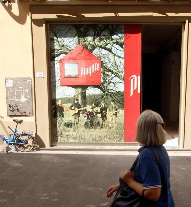 Il Giro sfida la crisi: aprono nuovi negozi e Benetton raddoppia 