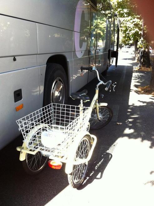 Pensionato urtato dal bus in via Firenze: è in gravi condizioni 