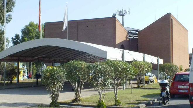 Lascia un neonato alla Pubblica assistenza e si dilegua