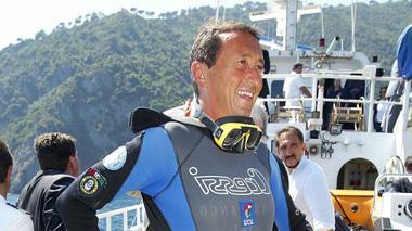 Il sub Gianfranco Fini scopre l’ancora di un galeone