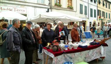A Lammari torna il mercatino degli oggetti in disuso 