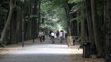 Carabinieri in bici inseguono e bloccano uno spacciatore