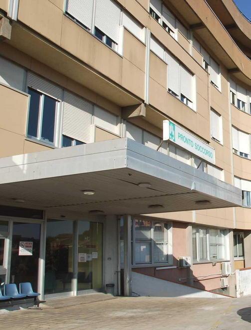 Giù dalla scala, muore in ospedale 