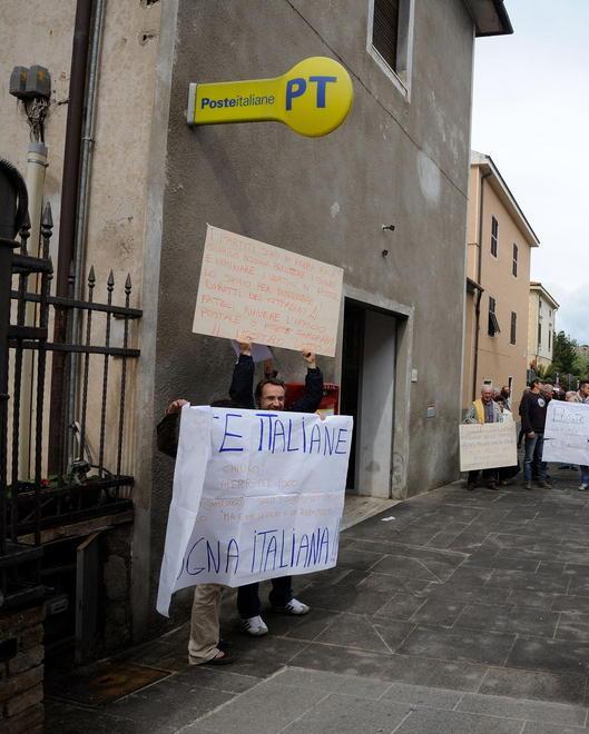 Lunedì il presidio contro i tagli delle Poste