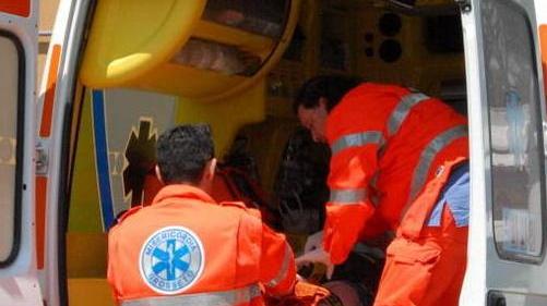 Turista prende fuoco come una torcia
