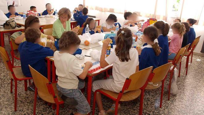 Denuncia il dirigente scolastico per il figlio escluso dalla materna 