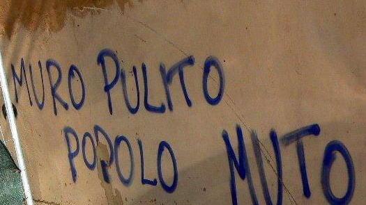 I muri di Pisa parlano, anzi urlano