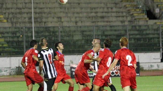 C’è il Pontedera, ma si pensa al mercato