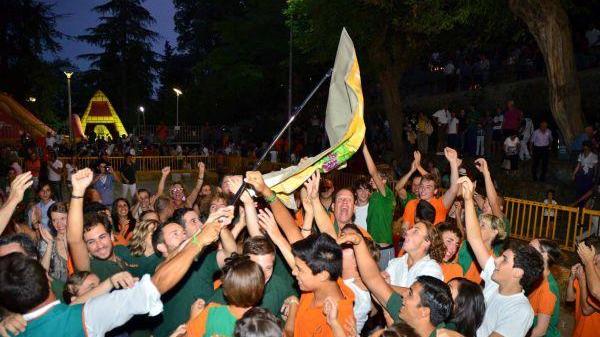 La contrada Belvedere trionfa nel Palio di Gambassi