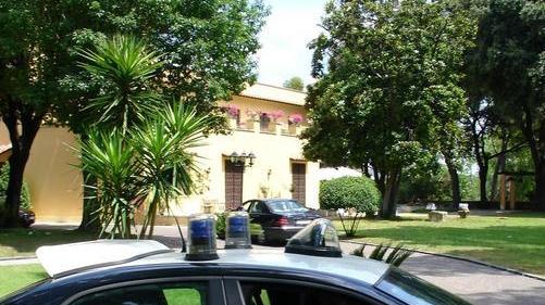 «Aiuto, i ladri sono entrati in casa mia»