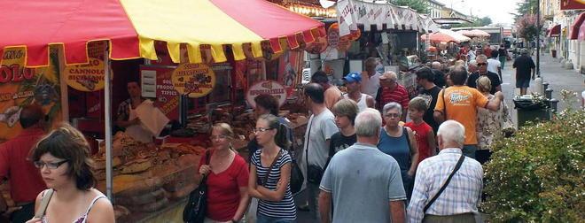 Tanta gente tra i banchi della fiera