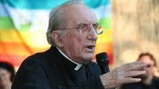 In piazza D’Annunzio con don Andrea Gallo