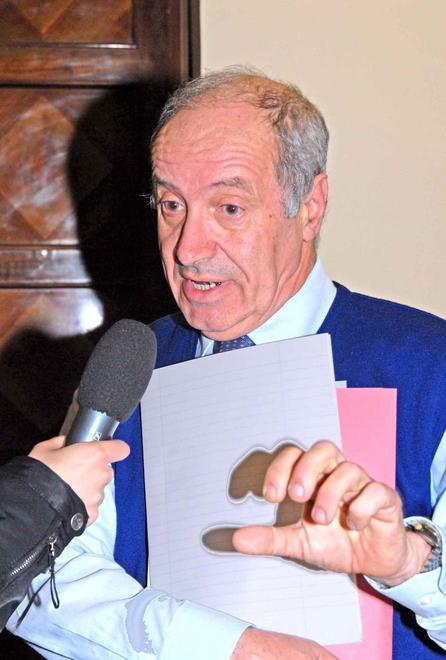 «Caso Lucarelli, in Comune sapevano», la difesa dell’ex vigile urbano licenziato 