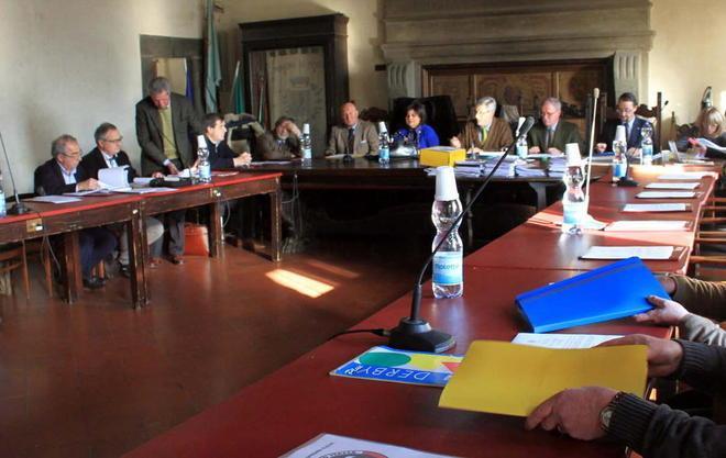 Subito referendum per la provincia di Lucca 