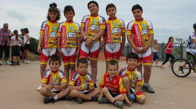 Ciclismo, il Velo Club brilla nella coppa della fiera zootecnica