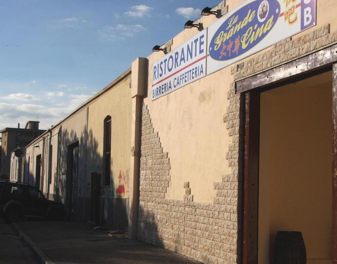 Guerra tra locali cinesi a suon di martellate 