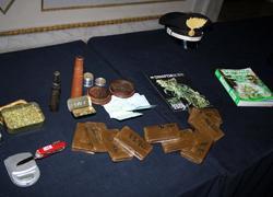 Vivaista arrestato, un chilo d’hashish nella ruota di scorta 