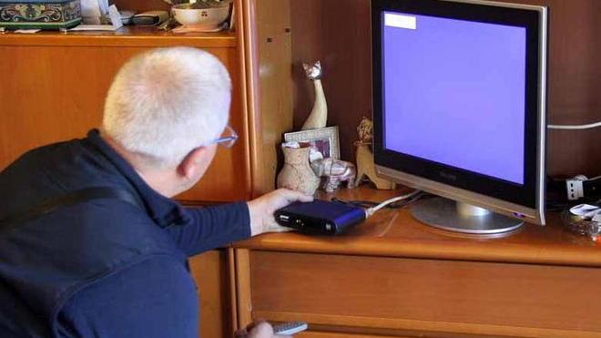 Tv digitale, un mezzo flop: «Non paghiamo il canone»