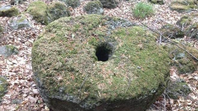 Ritrovata una decina di macine La scoperta degli archeologi