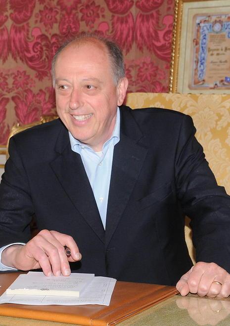 Tambellini sotto esame ecco la pagella: promosso Un po’ per gioco, un po’ seriamente abbiamo coinvolto otto personaggi lucchesi per assegnare una valutazione ad alcune “materie” in questo inizio di mandato