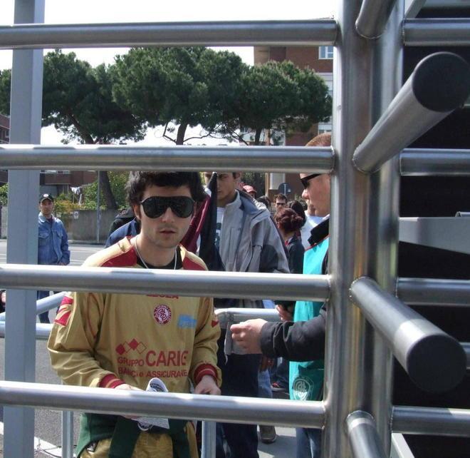 Abbonamenti allo stadio, tutto da rifare 