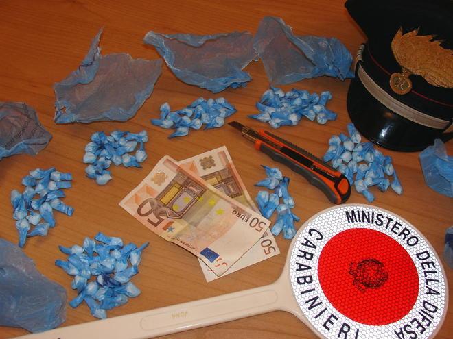 Arrestato spacciatore di cocaina, aveva più di cento dosi 