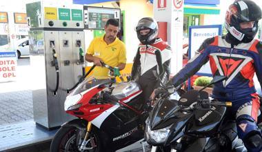 Prezzi, nuovo boom ad agosto per le quotazioni dei carburanti 