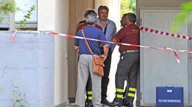 Trovato morto in casa dopo due settimane