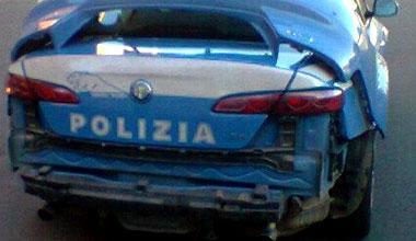 Si stacca il paraurti di una volante Ugl: “Si è sfiorata la tragedia” 