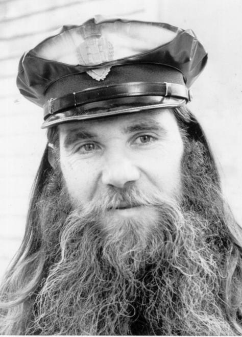 Tra Serpico e Forrest Gump una vita da ribelle senza piegarsi 