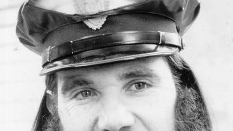 Tra Serpico e Forrest Gump una vita da ribelle senza piegarsi