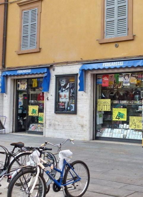 Addio a Fangareggi, chiude lo storico negozio di dischi 