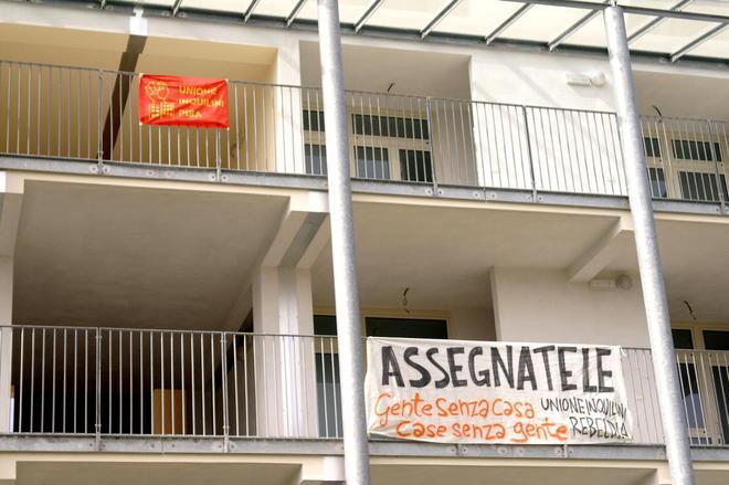 In via Consani 42 alloggi vuoti da anni 