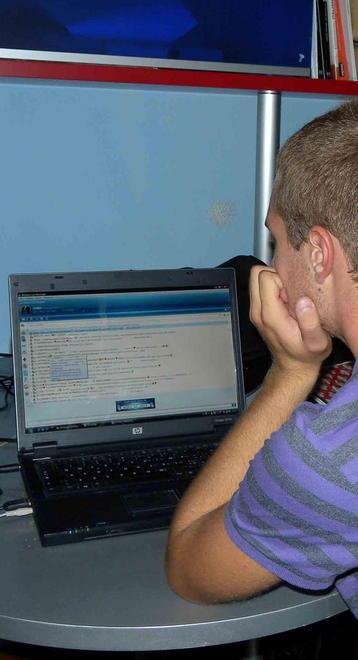 Compra la macchina su Internet ma viene truffato 