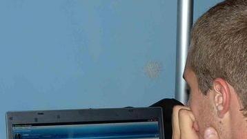 Compra la macchina su Internet ma viene truffato