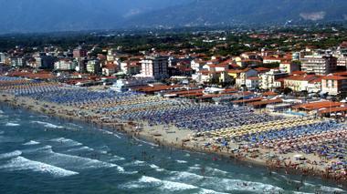 Ladri nei bagni Milano, Irene ed Amedea