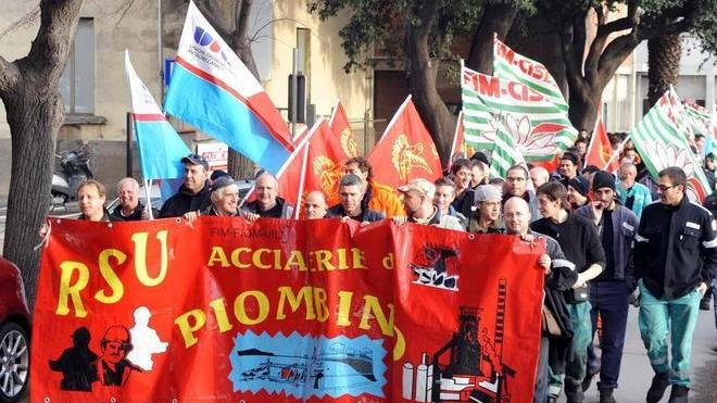 Sindacati in Parlamento: «Salviamo la siderurgia»