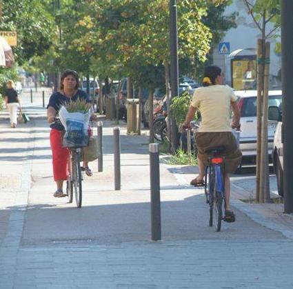 Boom della bicicletta, il Comune promette nuove piste ciclabili 