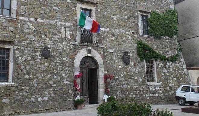 «Poca informazione» Minoranza diserta l’aula 