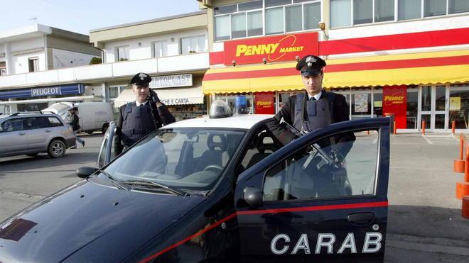 Perseguitava la ex da tre anni, arrestato