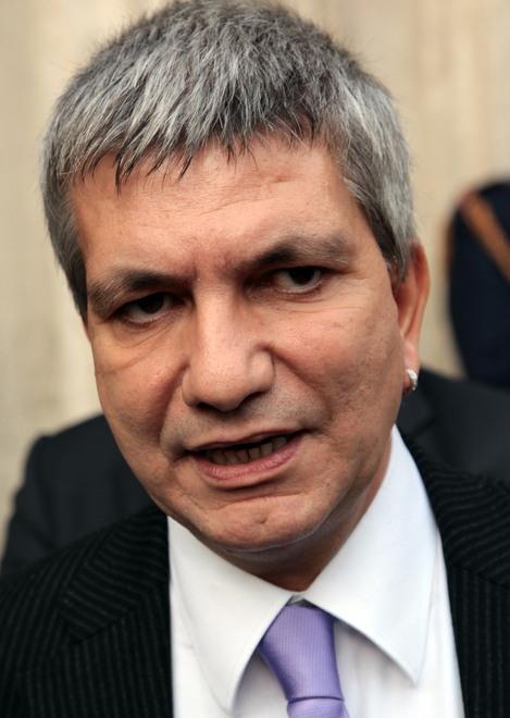 E spuntano anche i supporter di Vendola