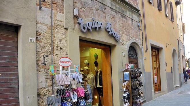 Negozi sempre aperti «Siamo una città d’arte»