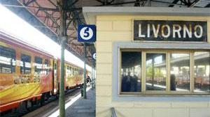 Treno soppresso, Trenitalia non fa salire i pendolari sul Frecciabianca
