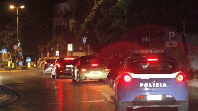 Arrestati due ladri in un appartamento al Cep