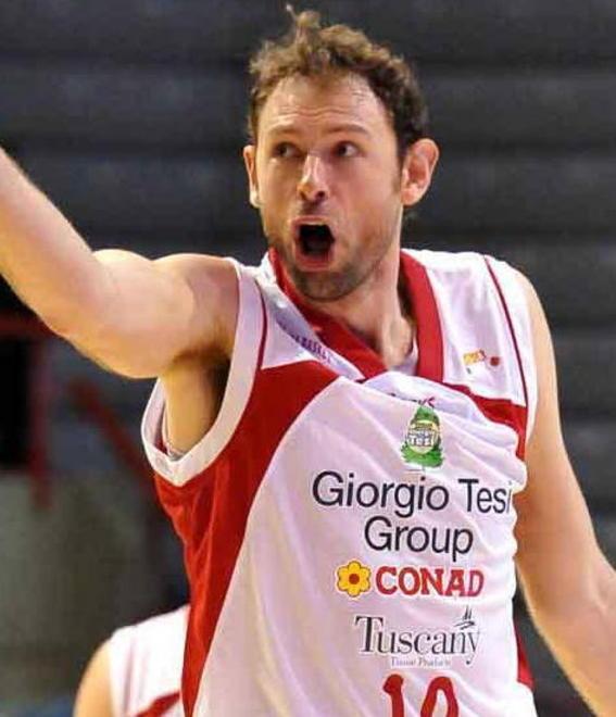 «I nostri marchi via dalle maglie solo per lasciare spazio ad altri» 
